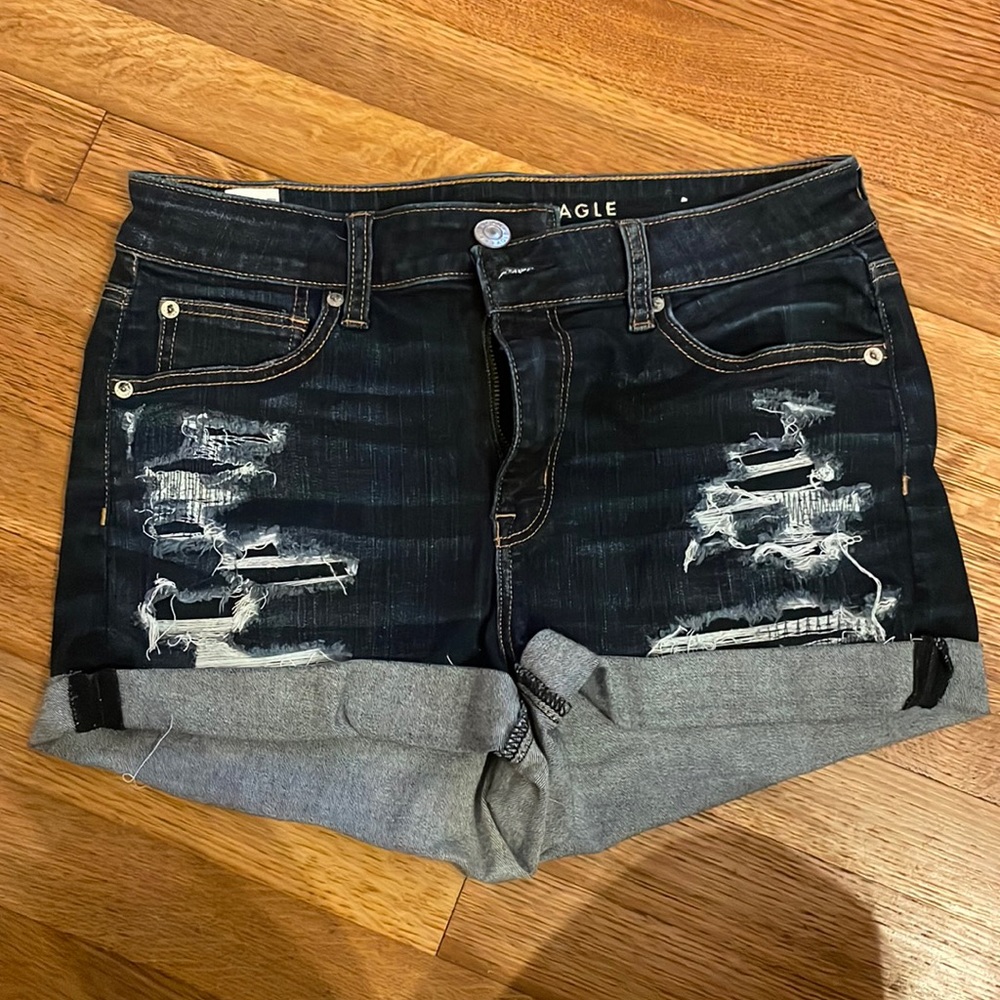 Gently worn American eagle distressed Jean shorts